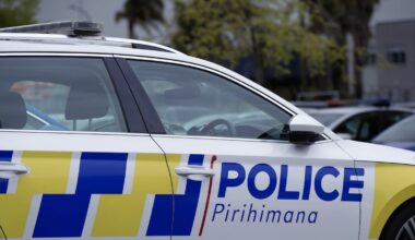 Snells Beach School pupil approached by stranger in van, offered lollies, asked to get in