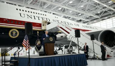Trump visits his new luxury Air Force One, a gift from the Qatari royal family