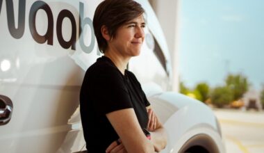 The ‘AI superstar’ CEO behind a self-driving truck unicorn on why she's hiring Gen Z over industry vets