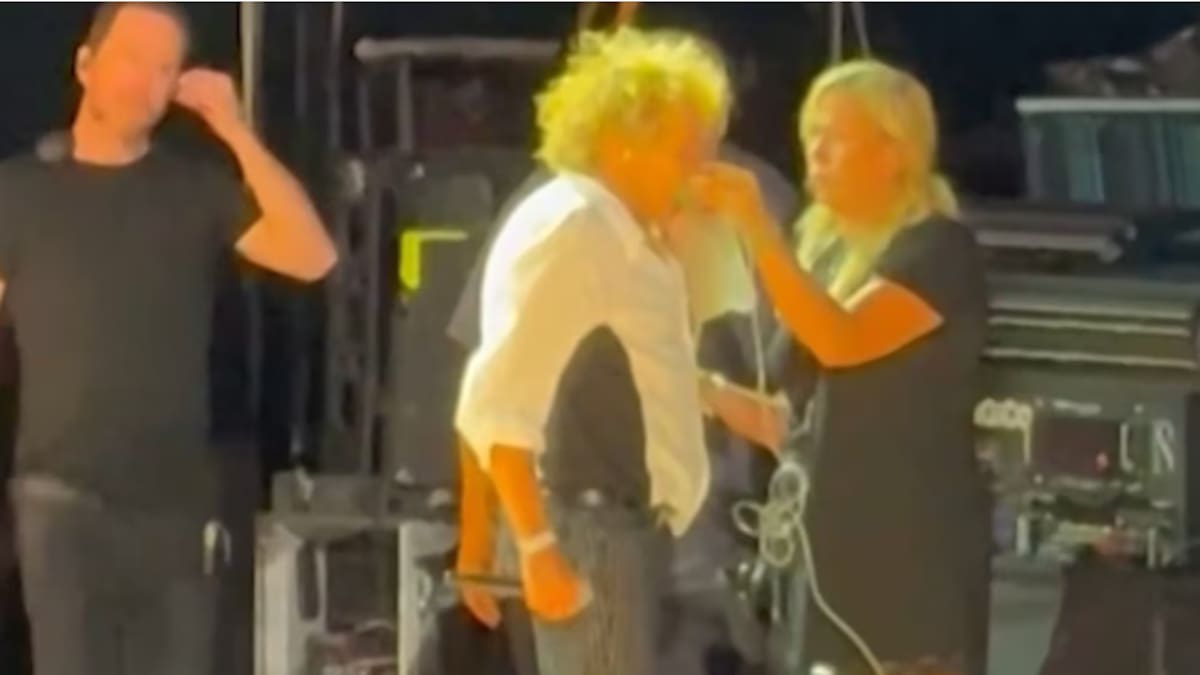 Sir Rod Stewart stops Utah concert to use oxygen tank after almost fainting on stage