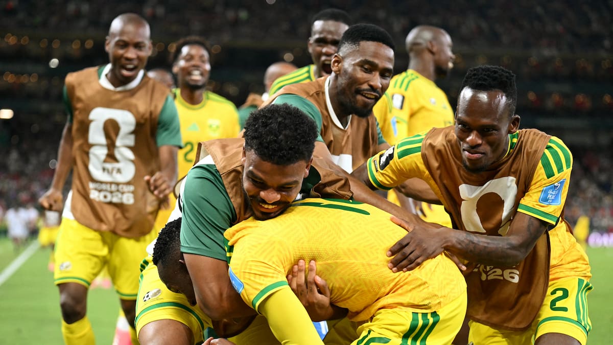 Fifa World Cup: South Africa stun South Korea to make World Cup history