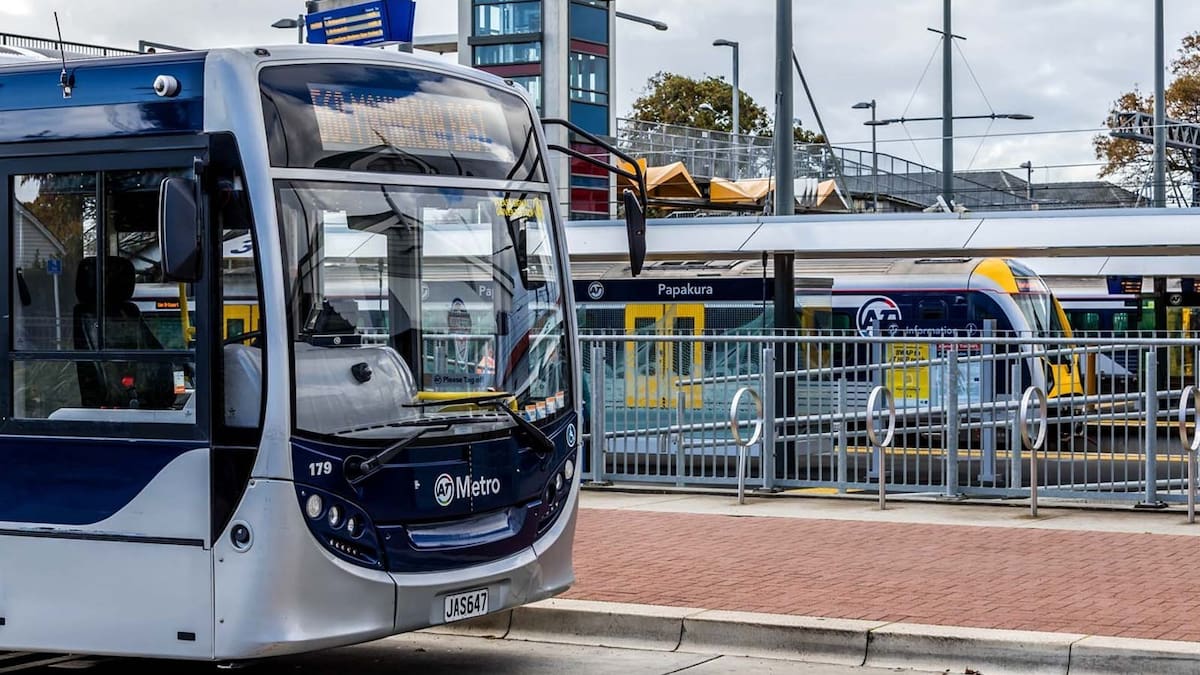 Auckland bus passenger broke pelvis after doors closed as she stepped off