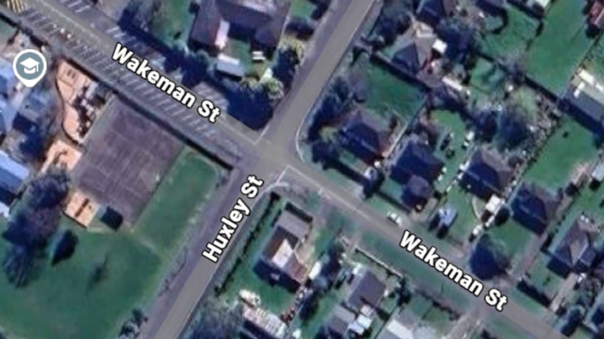 Person dies after crash in Pahiatua