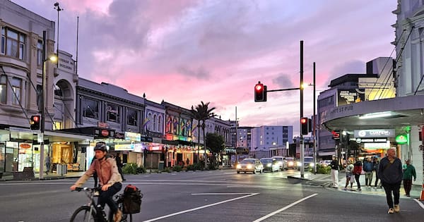 Auckland security guard allegedly punched man unconscious on K'Road