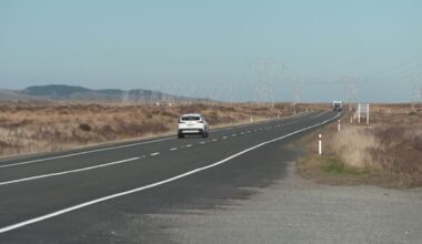 Man feared missing after triple-fatal Desert Rd crash was not in car