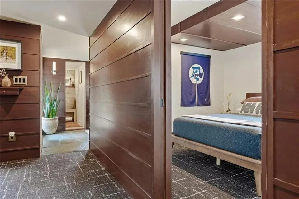 Guest accommodations of Lynn Hall in Port Allegany, PA, on sale for $2,750,000