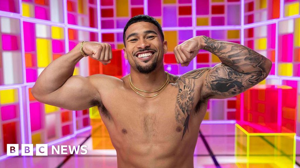 Police officer turned Love Island US contestant faces hometown backlash - BBC