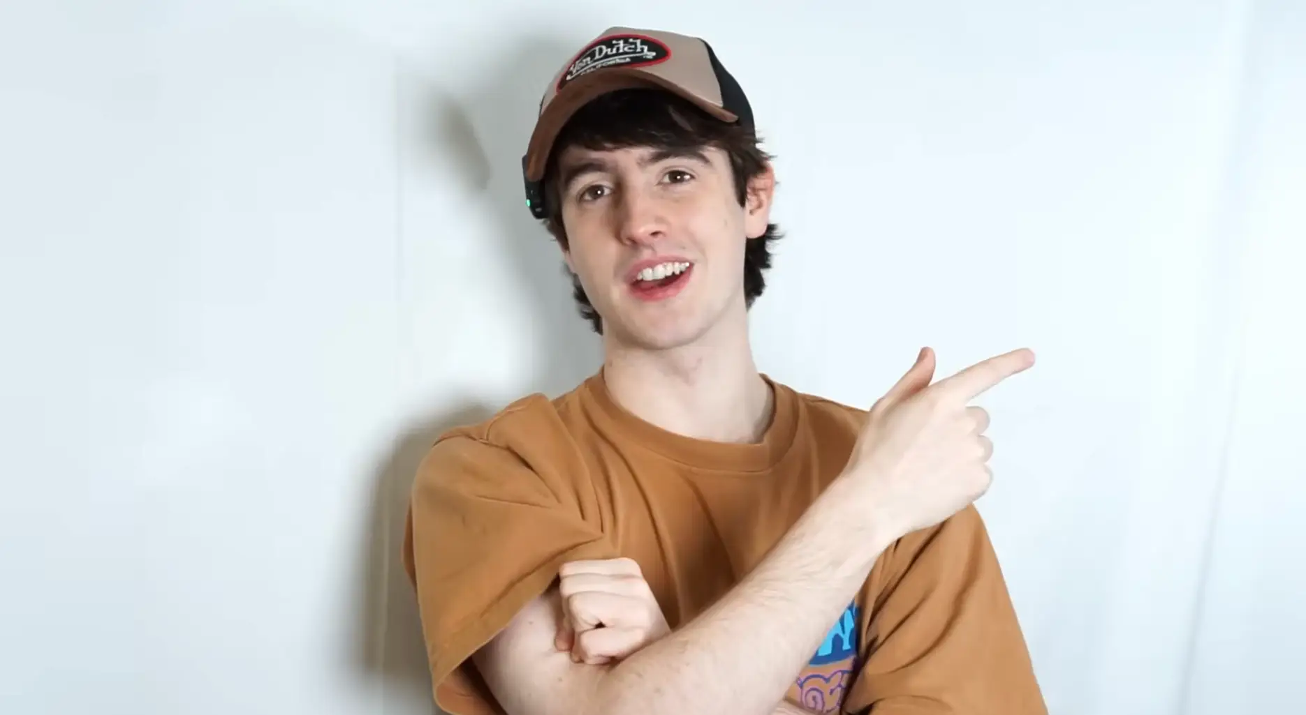 James before his experiment (Youtube/James Chewbonic)