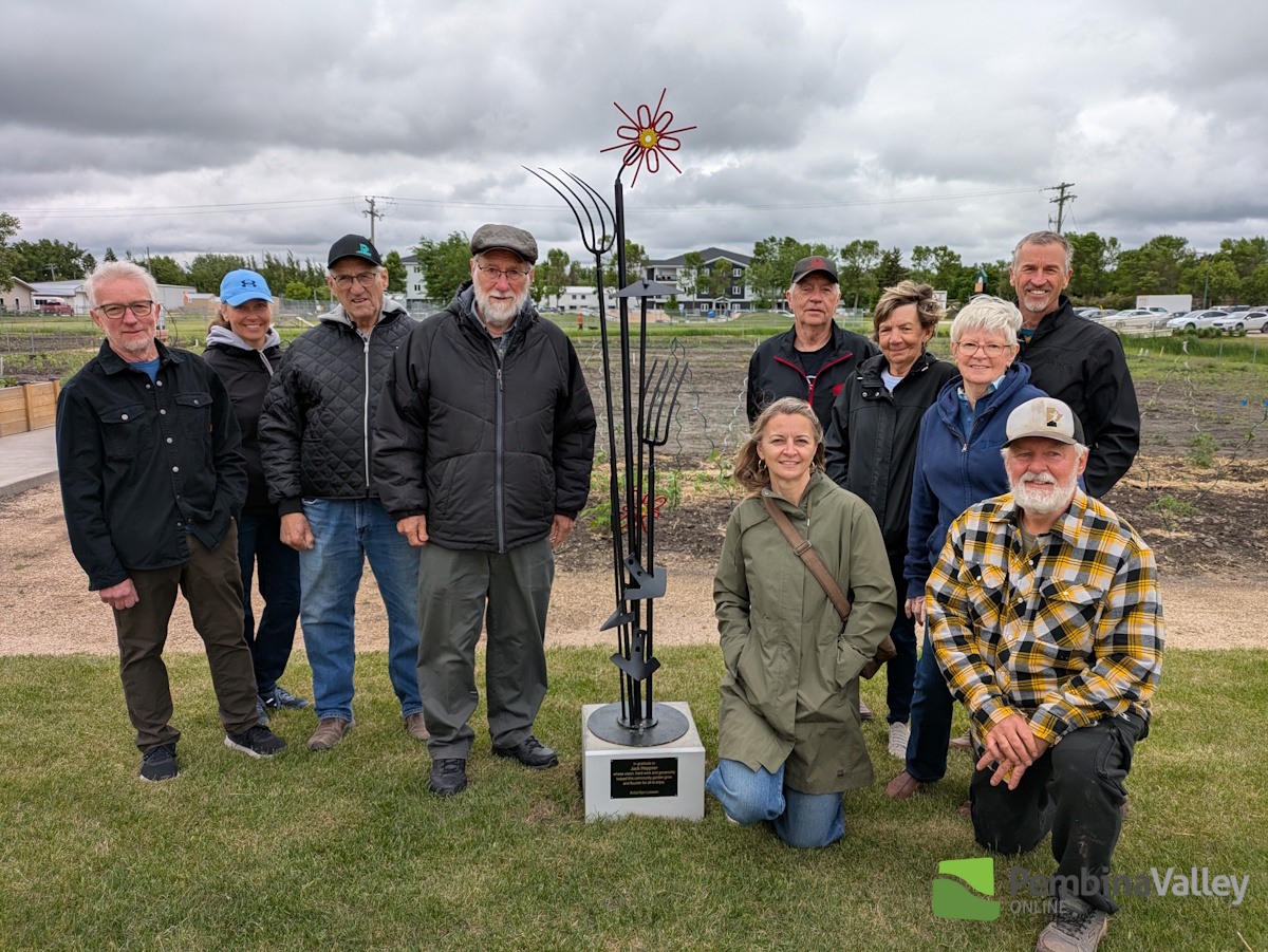 Statue unveiled to honour Jack Heppner's contributions to Altona Community Garden - PembinaValleyOnline.com