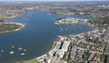 'Senseless': Note found after bodies pulled from Sydney river