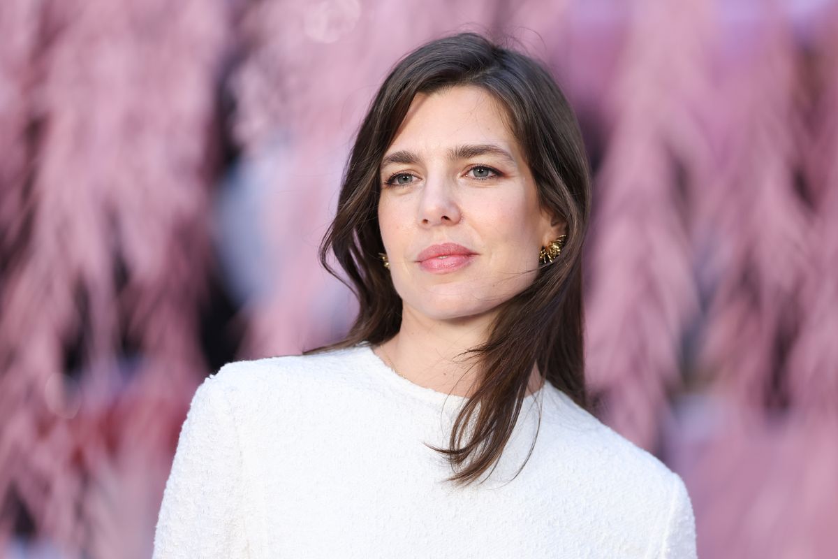 Charlotte Casiraghi wears Princess Caroline’s 1990 sailor style in sweet tribute to Stefano Casiraghi