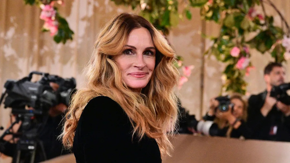 Julia Roberts' son Henry towers over her in rare family outing