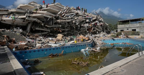 Tensions grow in Venezuela as quake toll hits 1430 and aid lags