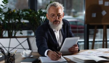 'Dead money': 3 financial advisors reveal where they're parking cash as inflation hits a 3-year high