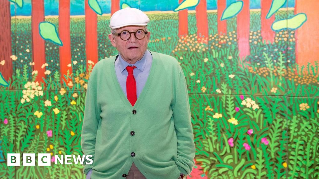 David Hockney's art in pictures: Swimming pools, changing seasons and Harry Styles - BBC