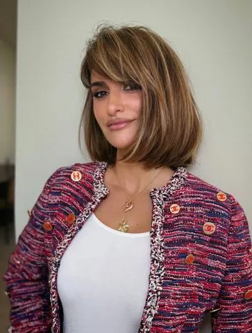 Penelope Cruz shows off
