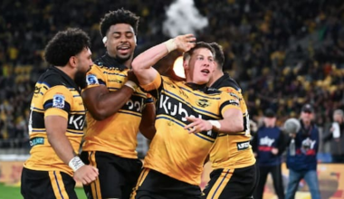 Hurricanes storm into grand final with brilliant win over Blues