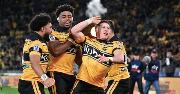 Hurricanes storm into grand final with brilliant win over Blues