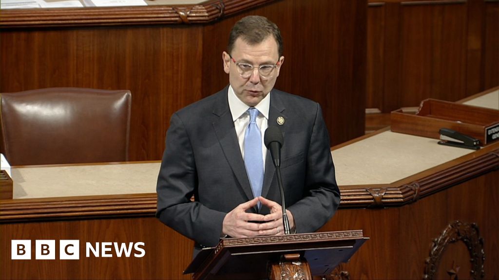 Watch: US congressman reveals depression diagnosis after absence - BBC