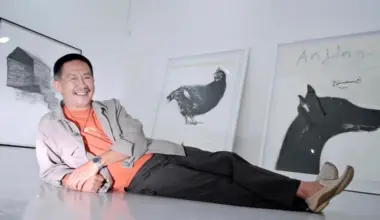 Valentine Willie at the gallery he opened at Tanjong Pagar Distripark in 2008.