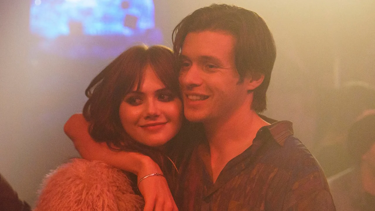 'Charlie Harper' Trailer: Emilia Jones & Nick Robinson Star in New Romance Movie - Watch Now! - Just Jared - Celebrity News and Gossip