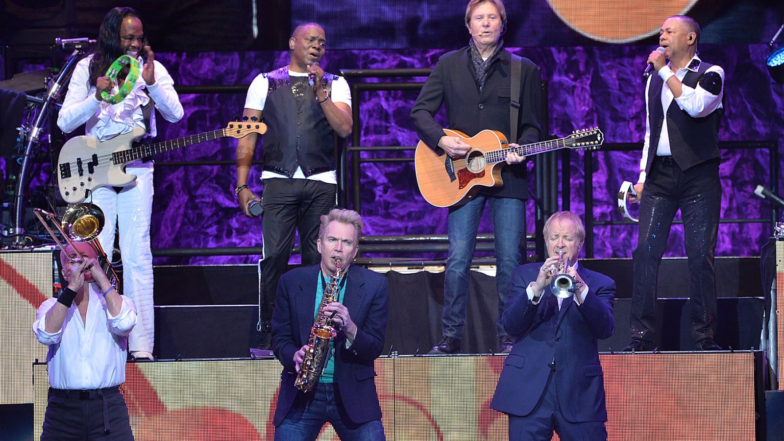 Chicago and Earth, Wind and Fire: All the Similarities Between Bands