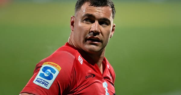Crusaders captain signs with Japanese club