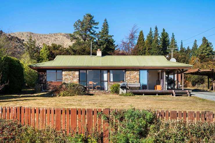 4 Hodgkinson Street, in John Creek, Lake Hāwea, has been the Tomkins family retreat since 1980. Photo / Supplied