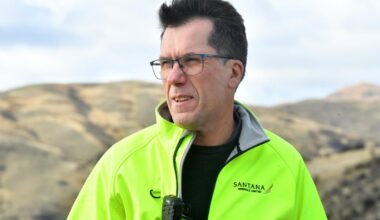 Santana's fast-track application for gold mine paused