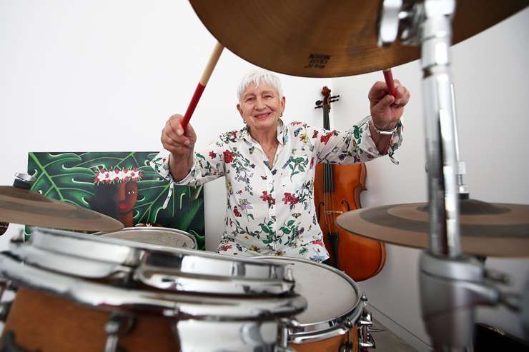 Omaha’s record-breaking agent Di Balich shows off her Aston Martin Vantage. Video / Fiona Goodall