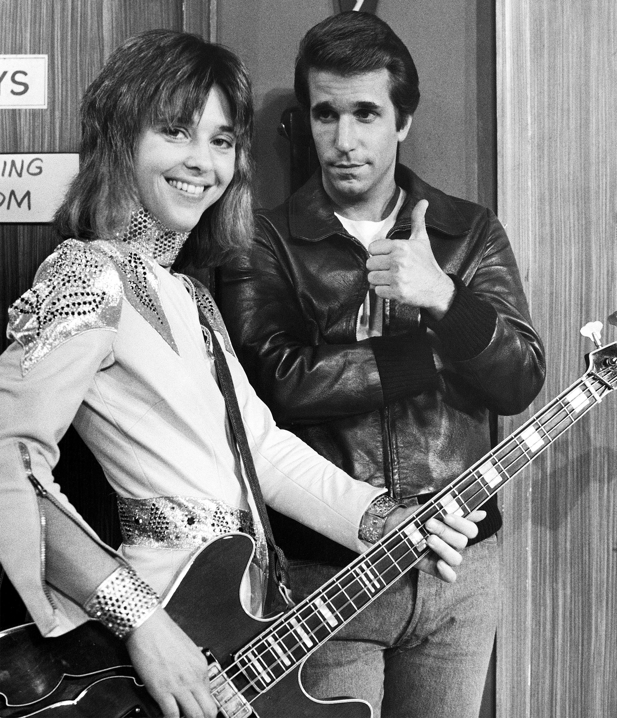 Suzi Quatro and Henry Winkler perform as Leather Tuscadero and Fonzie on the ABC sitcom Happy Days November 8 1977