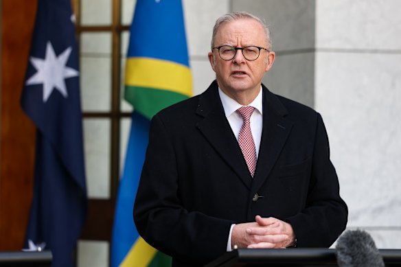 Prime Minister Anthony Albanese says financial pressures on Australians are contributing to the splintering in the political system.