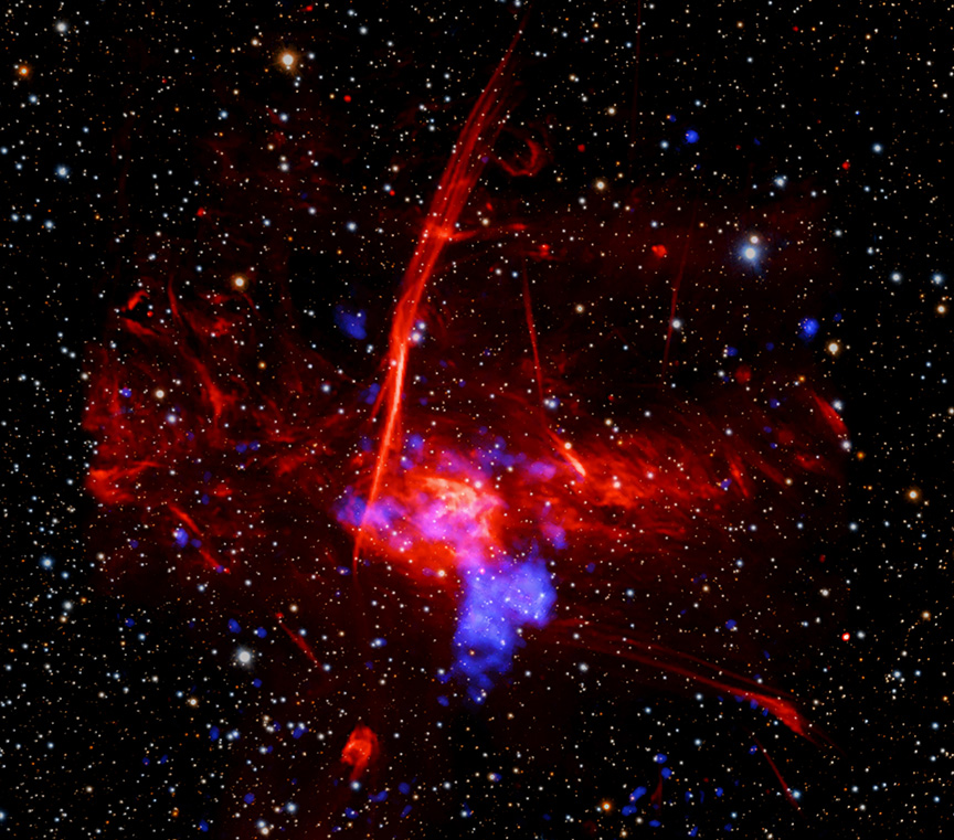 Sagittarius C: the location of this supernova wreckage is highlighted in blue in this image from Chandra, XMM-Newton, PanSTARRS and MeerKAT.