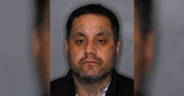 Public urged to report sightings of 'dangerous' man avoiding police
