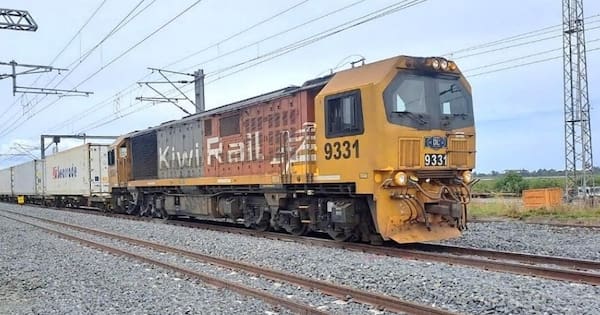 Train stopped 'only just' in time in Auckland near miss, report finds