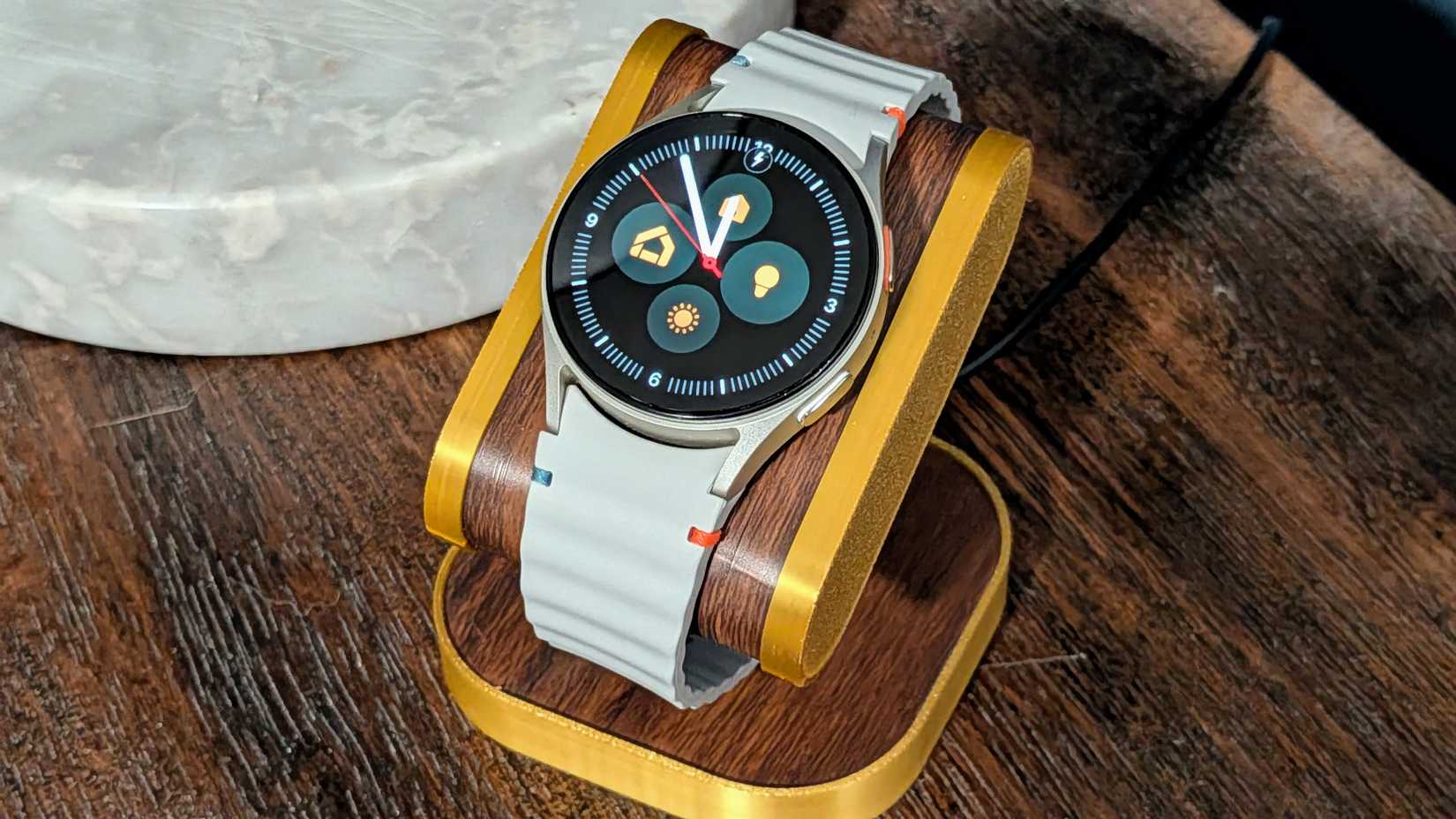 Galaxy Watch with smart home controls