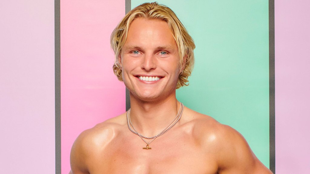 'Love Island UK' Bombshell George Knight Breaks Silence After Abrupt Villa Exit: "Family Comes First, Always"