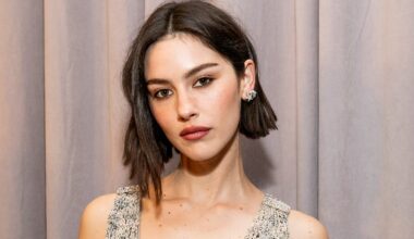 Gracie Abrams Responds to Nepo Baby Label, Admits She Had a 'Safety Net' - Just Jared - Celebrity News and Gossip