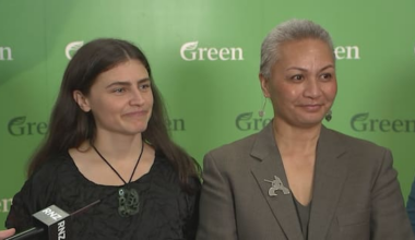 Surge in Greens' support could put left bloc into government