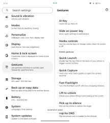 Moto UI - Motorola Razr Fold review