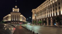 Low-light video screengrabs, Xiaomi 17T: 1x -  (3840x2160px) - Xiaomi 17T vs. 17T Pro