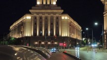 Low-light video screengrabs, Xiaomi 17T: 2x -  (3840x2160px) - Xiaomi 17T vs. 17T Pro