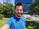 Selfie samples, rear main camera (1x) - 23mm, f/1.6, ISO 50, 1/1200s (4096x3072px) - Honor Magic V6 review