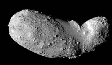 An asteroid long thought to be a chunk of the Moon may be ordinary space rock instead, a new study finds, as China's Tianwen-2 circles it to grab a sample