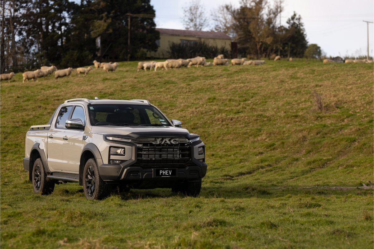 Jac T9 PHEV first drive: NZ's 'cheapest, safest, most powerful PHEV AWD ute'