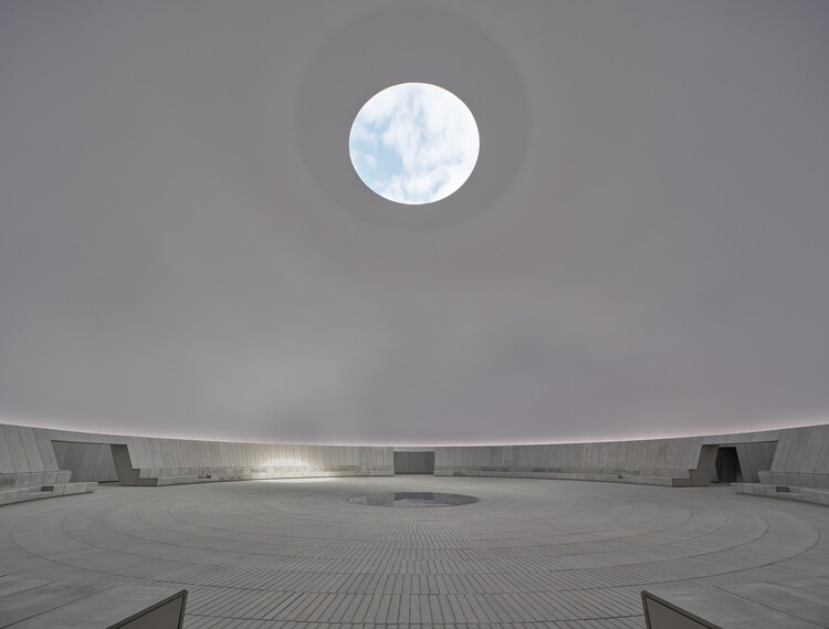 James Turrell's Skyspace and the Opening of the Obama Presidential Center: This Week’s Review - Image 1 of 42