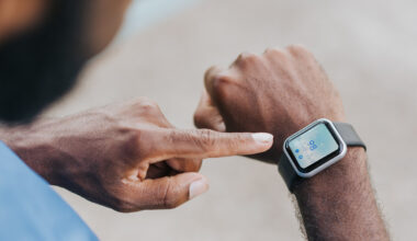 Sapphire Vs. Gorilla Glass: Which Is Better For Smartwatches?
