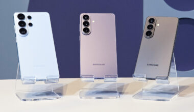 What That Small Flashing Dot On Your Samsung Phone Is Trying To Tell You