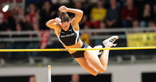 Silver for pole vaulter Ayris at Diamond League meet