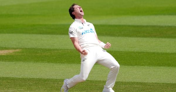 Matt Henry claims 11 wickets as NZ crush England at The Oval